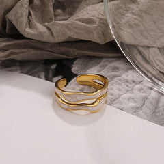Anillo de corona de mariposa