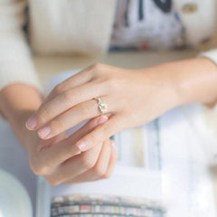 Daisy Flower Ring - Pura Jewels