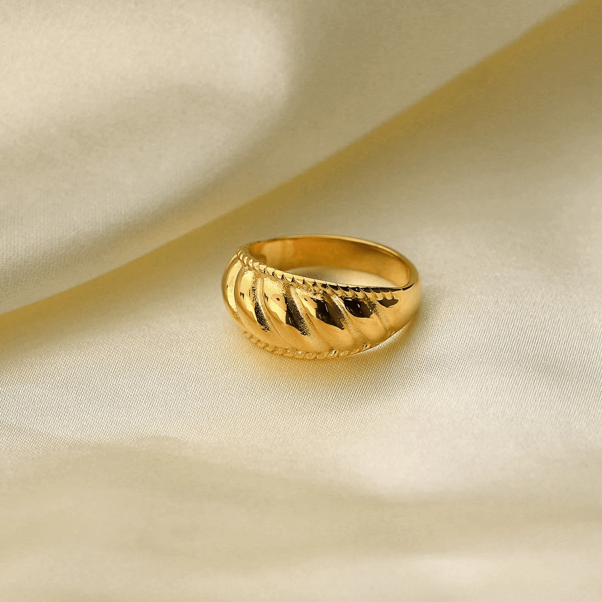 Ella Croissant Ring - Pura Jewels