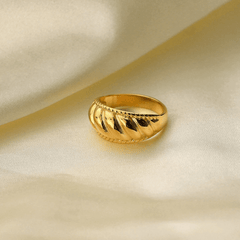 Ella Croissant Ring - Pura Jewels