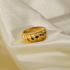 Ella Croissant Ring - Pura Jewels