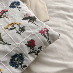 Blooming Beauty Embroidered Shoulder Bag - Pura Jewels