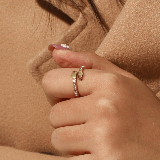 The Hug Ring - Pura Jewels