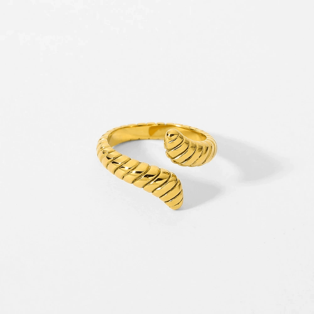 Serpent Ring Adjustable / Gold - Pura Jewels