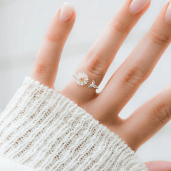 Daisy Flower Ring - Pura Jewels