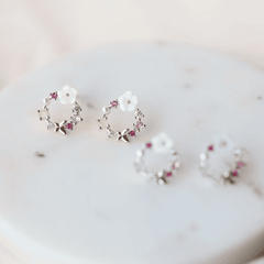 Pendientes florales de mariposa